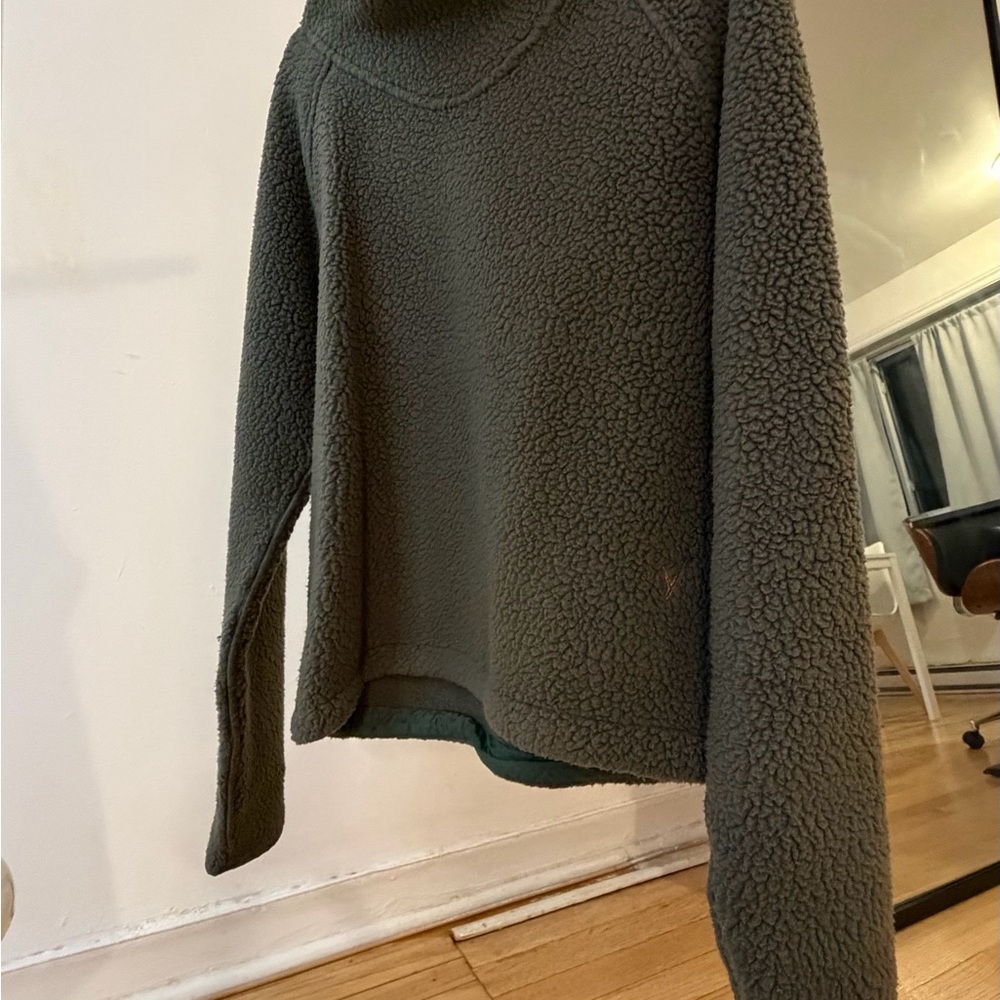 Elegant Night Owl Women's Turtleneck Sweater